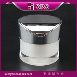 toples putih matte dengan topi perak krim perawatan kulit toples kosong